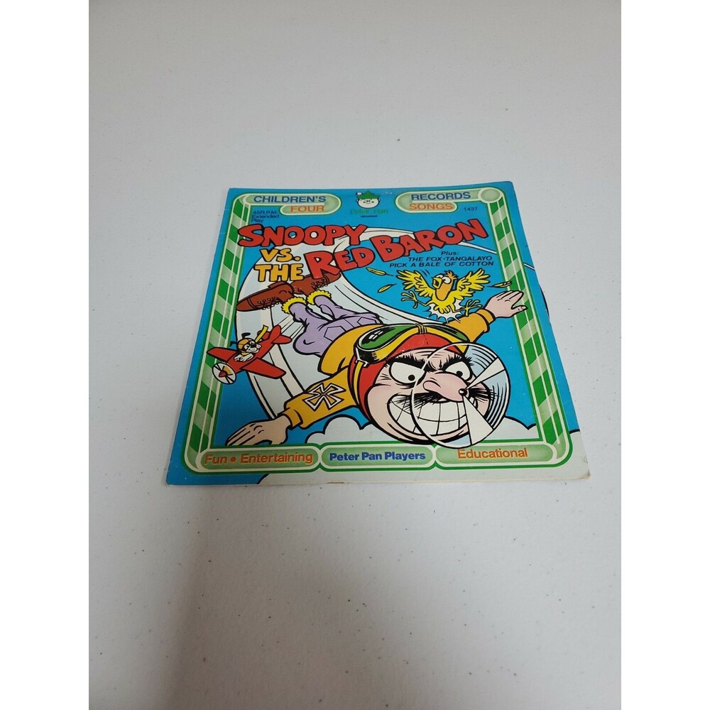 Peter Pan Records Snoopy VS. The Red Baron  45 RPM Record 1437